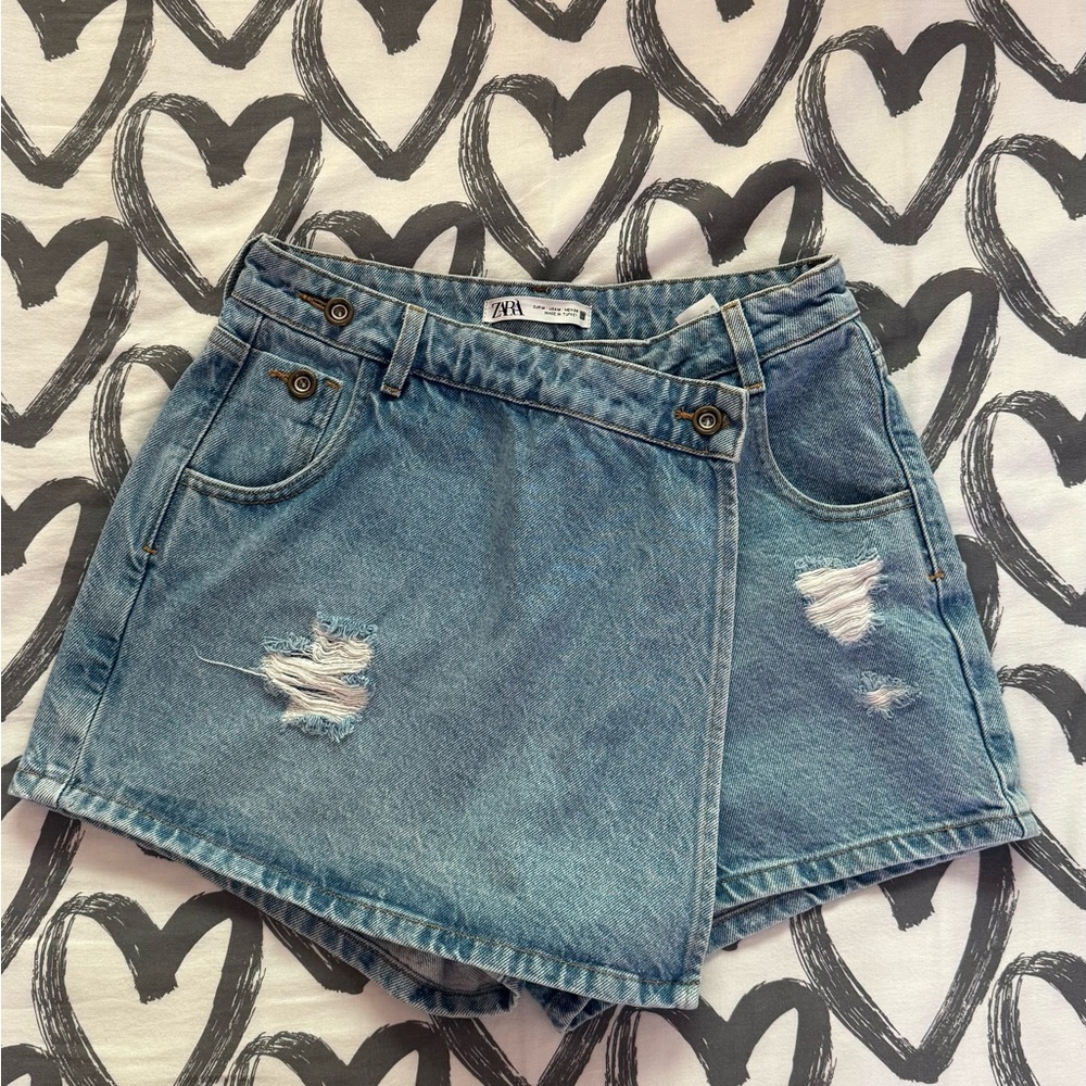 Zara Distressed Light Blue Jean Skort